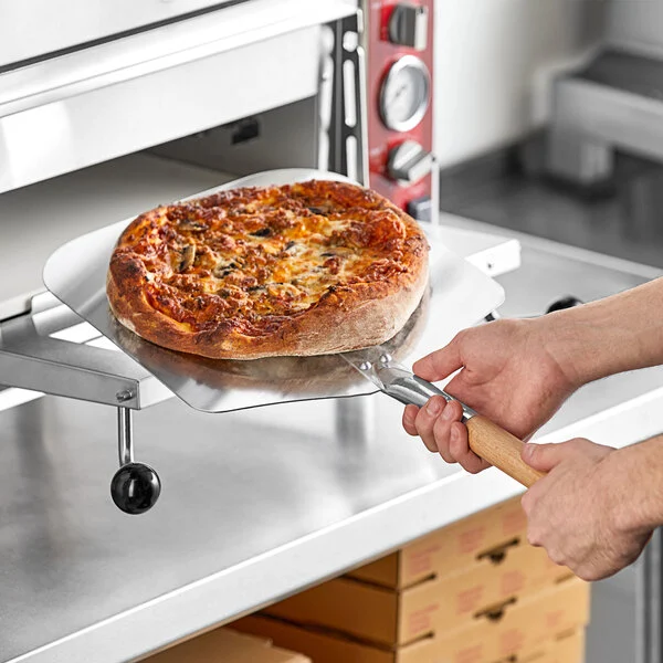 Pala para Pizza de Aluminio Choice de 12" x 14" - Image 5
